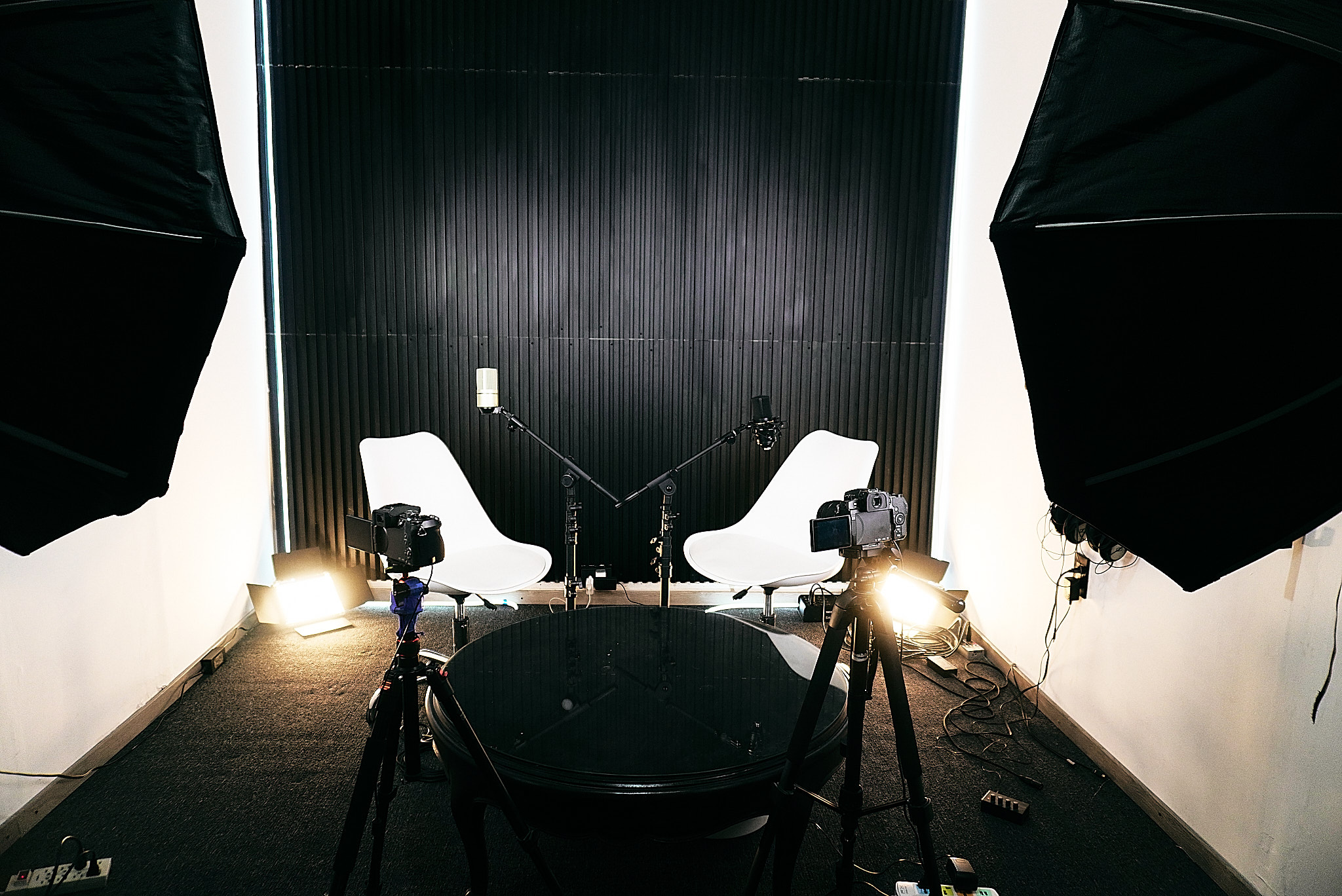 Sala de producción de video y audio en AXA Studios