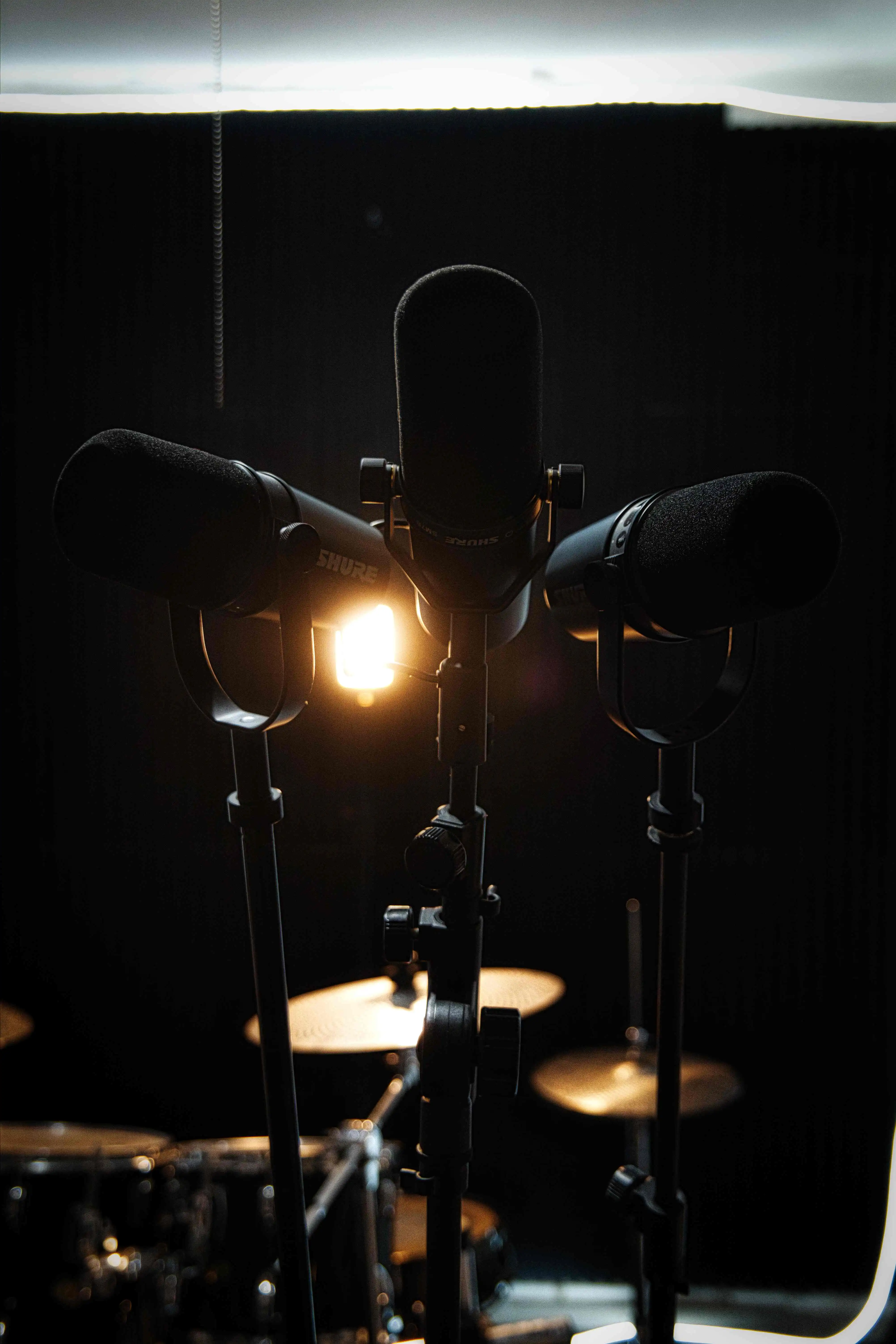 Micrófonos y batería en AXA Studios